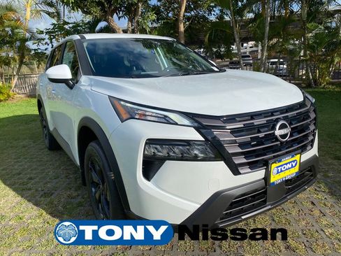 New 2026 Nissan Rogue SV FWD image 1