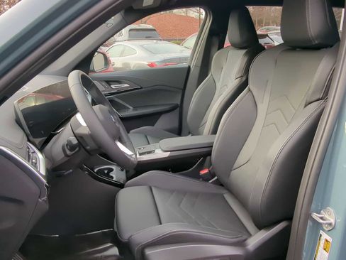 Used 2026 BMW X1 xDrive28i w/ Technology Package image 17