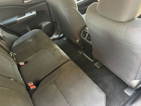 Used 2015 Honda CR-V LX image 30