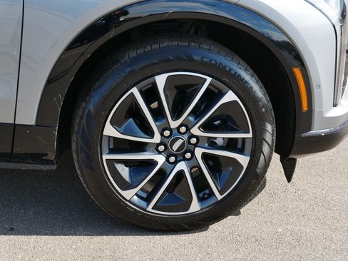 Certified 2025 Cadillac Optiq Sport 2 w/ LPO, Floor Liner Package image 15