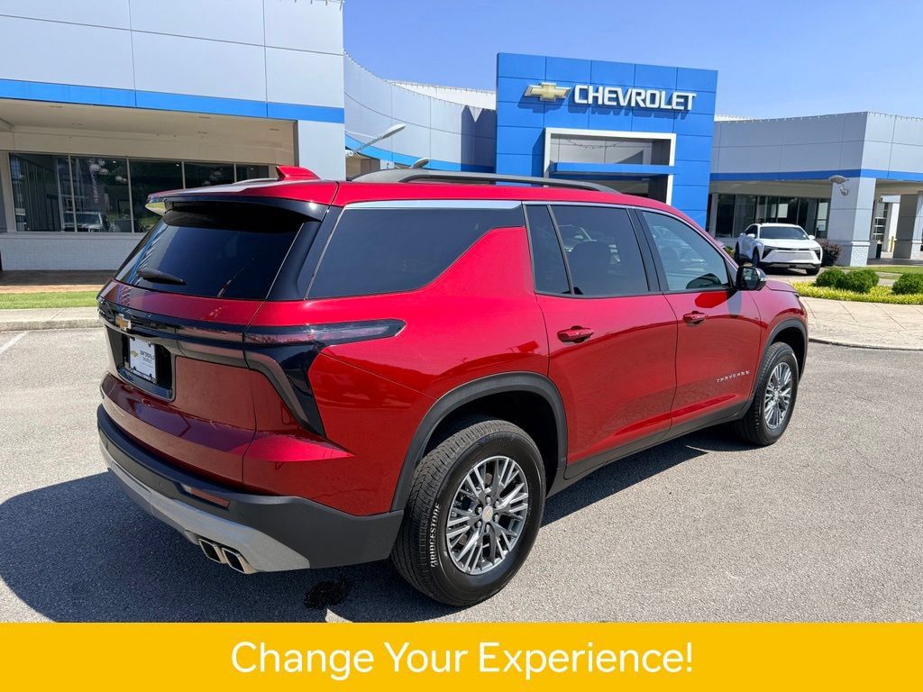 Used 2025 Chevrolet Traverse LT w/ Driver Confidence Package FWD image 23