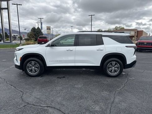 Certified 2026 Chevrolet Traverse LT AWD/4WD image 4