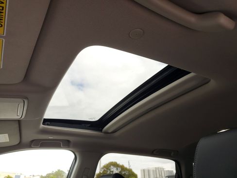 Used 2025 Honda CR-V EX-L image 22