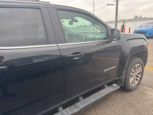 Used 2016 GMC Canyon SLE w/ Nightfall Edition image 25