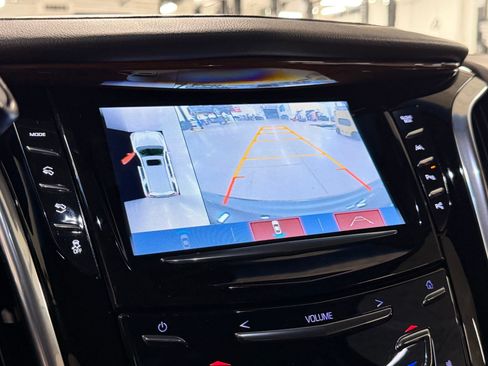 Used 2017 Cadillac Escalade Luxury AWD/4WD image 25