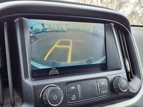 Used 2022 Chevrolet Colorado LT w/ Fleet Safety Package image 6