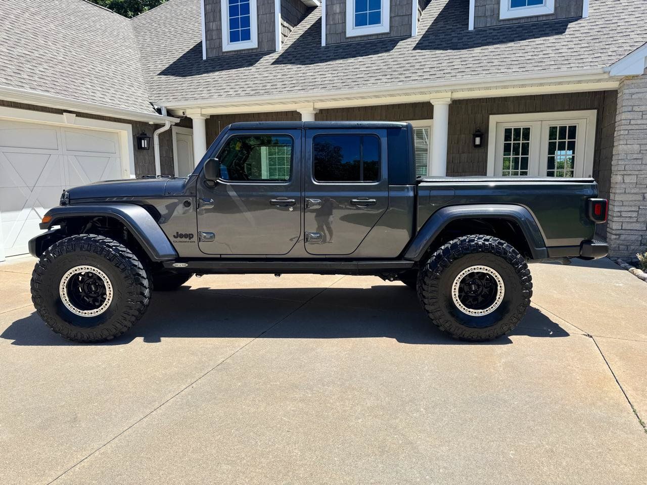 Used 2021 Jeep Gladiator Sport AWD/4WD image 3
