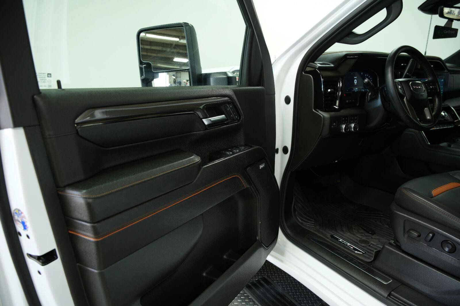 Used 2024 GMC Sierra 2500 AT4 w/ AT4 Premium Plus Package AWD/4WD image 37