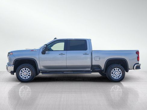 Used 2024 Chevrolet Silverado 3500 LT w/ All Star Edition AWD/4WD image 2
