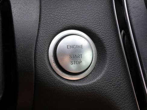 Used 2018 Mercedes-Benz C 300 4MATIC Sedan w/ Multimedia Package image 28