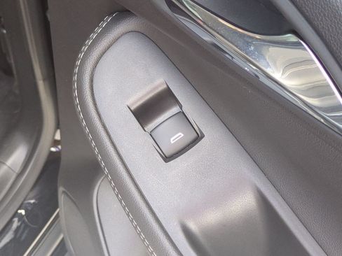 Used 2023 Buick Encore GX Select w/ Sport Touring Package FWD image 37