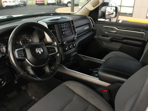 Used 2019 RAM 1500 Big Horn AWD/4WD image 12