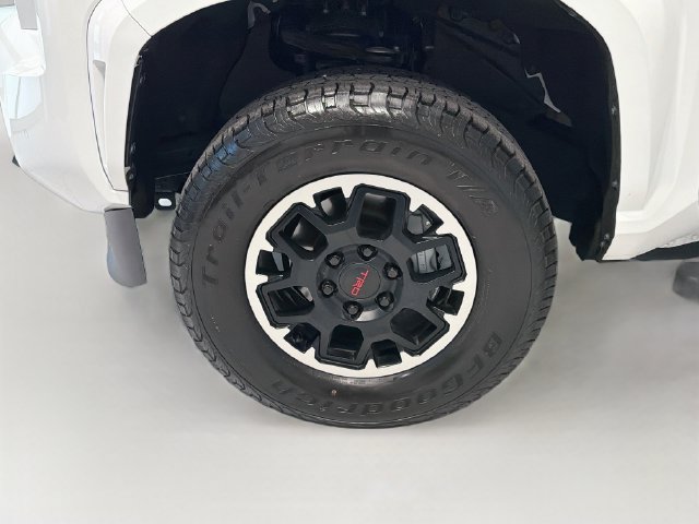Certified 2024 Toyota Tacoma SR w/ SR Upgrade Package RWD image 23