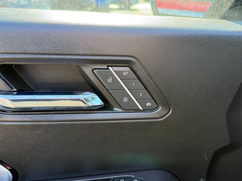 Certified 2023 Chevrolet Colorado Z71 w/ Z71 Convenience Package 2 image 16