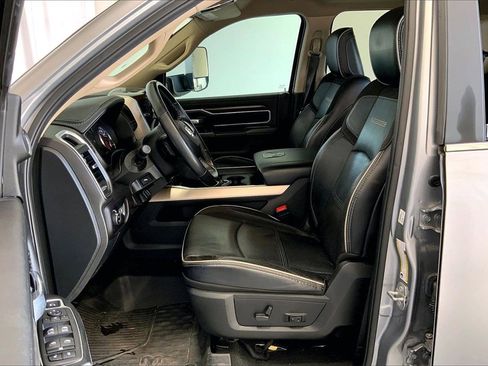 Used 2022 RAM 3500 Laramie image 15