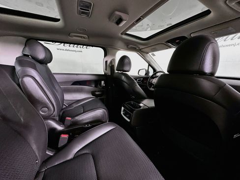 Used 2025 Kia Carnival SX Prestige FWD image 31