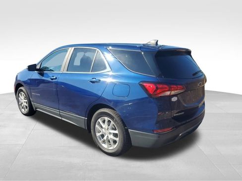 Used 2022 Chevrolet Equinox LT image 3