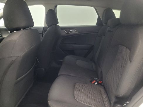 Used 2023 Kia Sportage LX FWD image 18