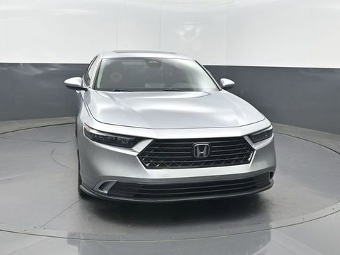 Used 2023 Honda Accord EX image 33