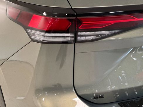 New 2026 Volkswagen Tiguan SE R-Line AWD/4WD image 25