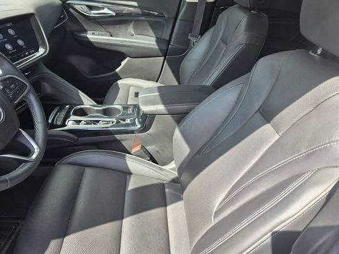 Used 2021 Buick Envision Essence w/ Sport Touring Package FWD image 19