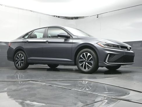 Used 2025 Volkswagen Jetta S FWD image 40