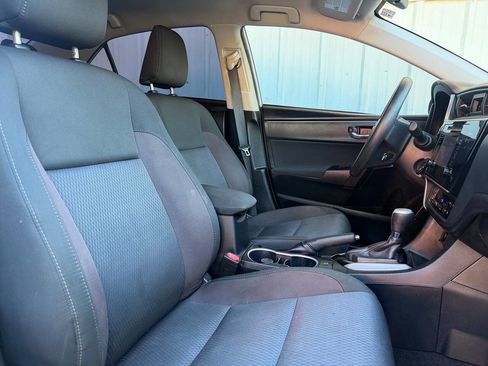 Used 2017 Toyota Corolla LE FWD image 14