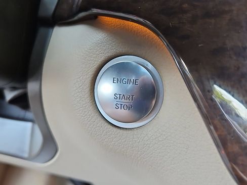 Used 2013 Mercedes-Benz ML 350 4MATIC image 18