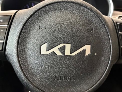 Used 2022 Kia Stinger GT1 RWD image 18
