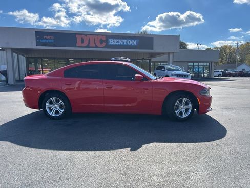 Used 2022 Dodge Charger SXT image 39