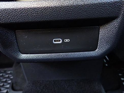 Used 2022 Volkswagen Taos SEL AWD/4WD image 10