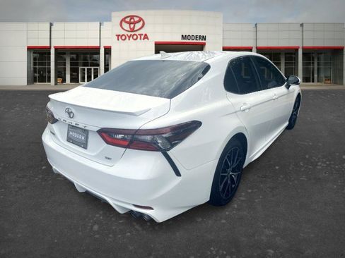 Certified 2023 Toyota Camry SE w/ Convenience Package FWD image 5