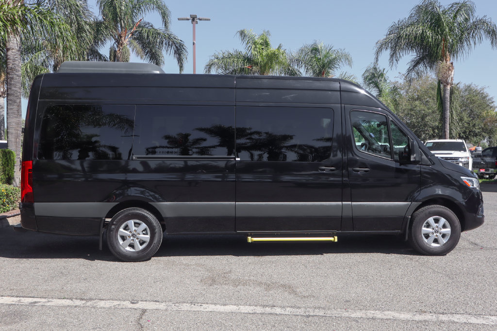 Used 2023 Mercedes-Benz Sprinter 2500 image 11