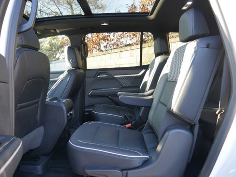 Certified 2024 GMC Acadia Denali image 16