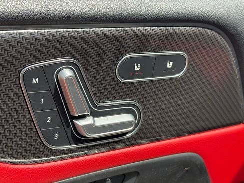 Used 2021 Mercedes-Benz GLB 35 AMG 4MATIC image 10