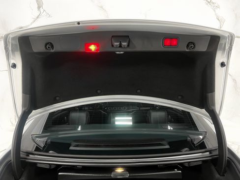 Used 2018 Mercedes-Benz E 300 image 16