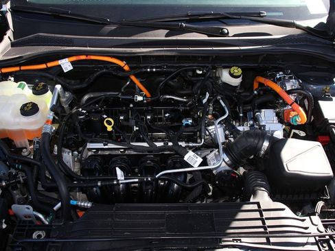 Certified 2023 Ford Escape Platinum FWD image 29