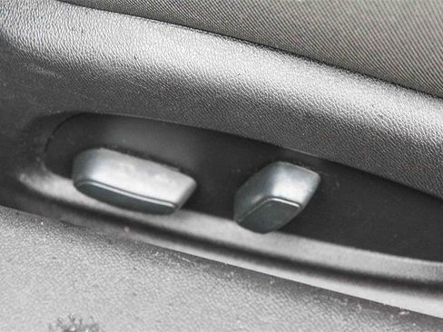 Used 2020 Chevrolet Camaro LT image 24