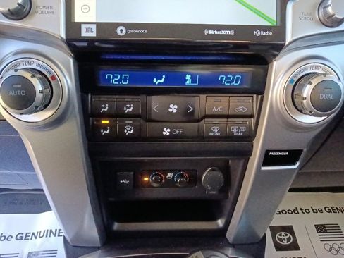 Used 2020 Toyota 4Runner Limited image 25
