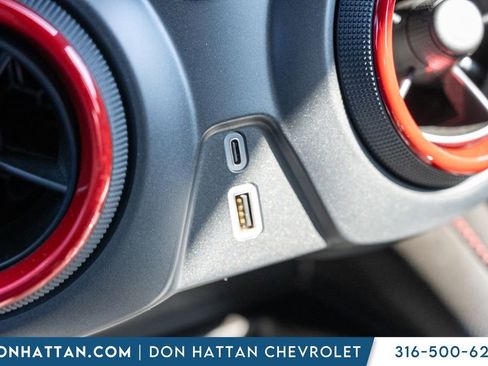 Used 2024 Chevrolet Blazer RS w/ Enhanced Convenience Package FWD image 13