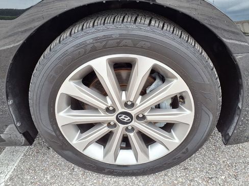 Used 2017 Hyundai Sonata Limited w/ Tech Package 03 FWD image 9