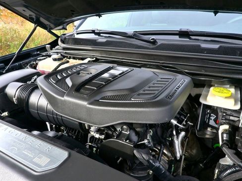 Used 2023 Jeep Wagoneer Series II image 36