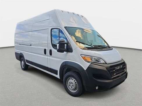 New 2024 RAM ProMaster 3500 w/ Convenience Group image 3