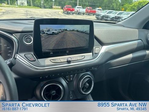 Used 2024 Chevrolet Blazer LT w/ Convenience Package AWD/4WD image 17