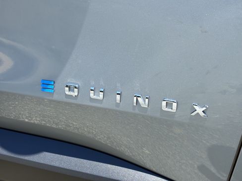 Used 2026 Chevrolet Equinox EV LT AWD/4WD image 7