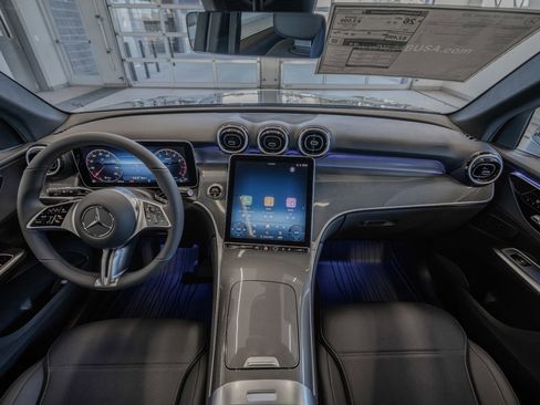 New 2026 Mercedes-Benz GLC 300 4MATIC image 8
