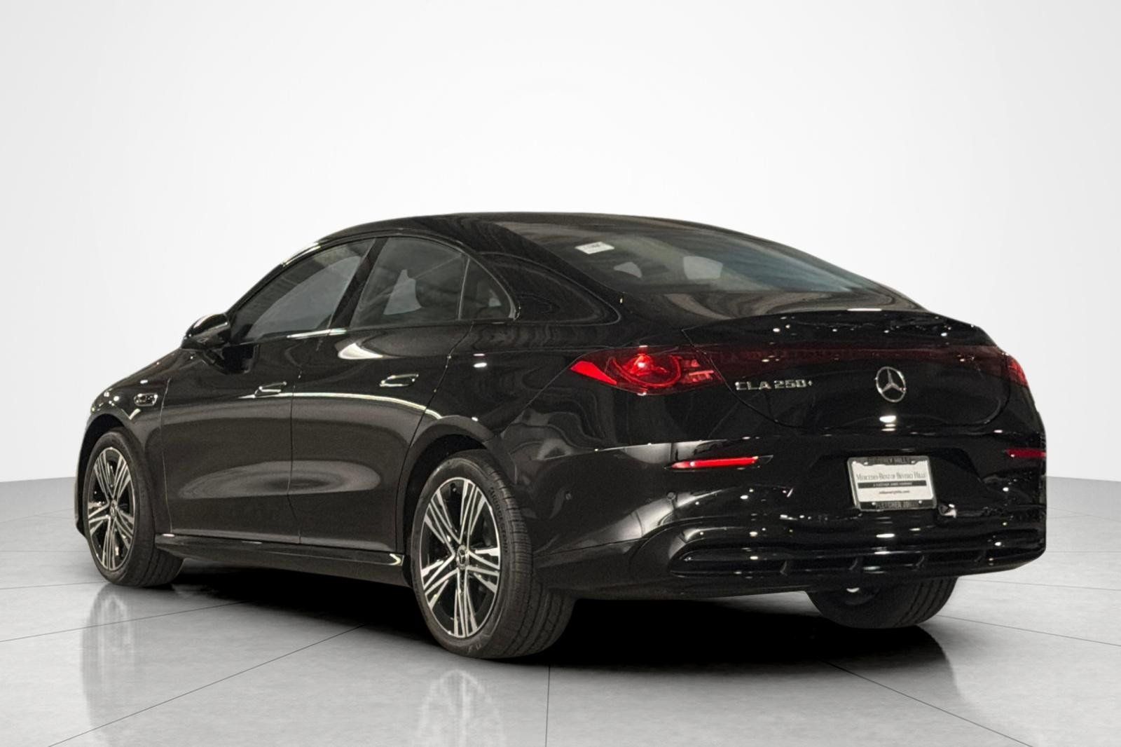 New 2027 Mercedes-Benz CLA 250+ image 3