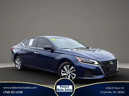 Used 2024 Nissan Altima 2.5 S FWD image 1