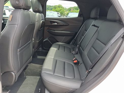 Used 2021 Chevrolet TrailBlazer ACTIV w/ Sun and Liftgate Package AWD/4WD image 11