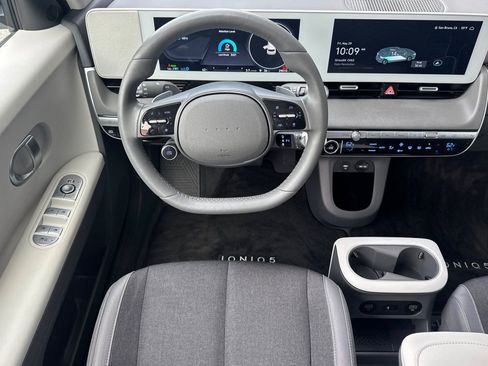 Certified 2024 Hyundai Ioniq 5 SEL RWD image 14